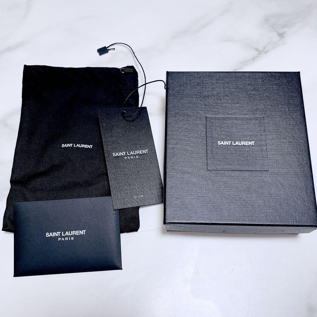 【YSL】超美品★サンローラン 二つ折り財布 ミニウォレット(白) 箱あり YSL】超美品☆サンローラン 二つ折り財布 ミニウォレット(白) 箱