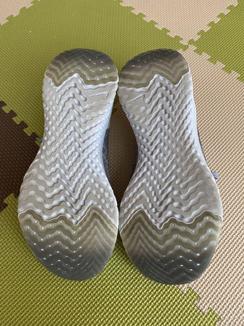 【美品】NIKE エピックリアクト 25.5