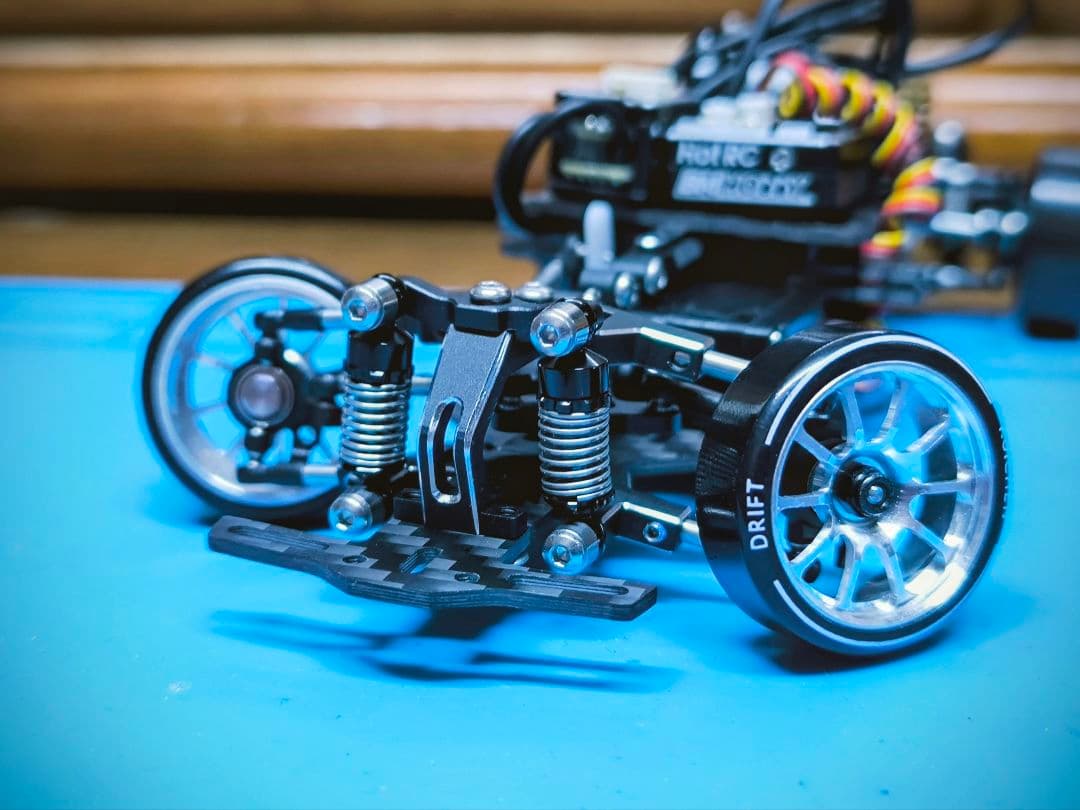 蚊車　tgレーシング 1:24 DRIFT FORD MUSSTANG