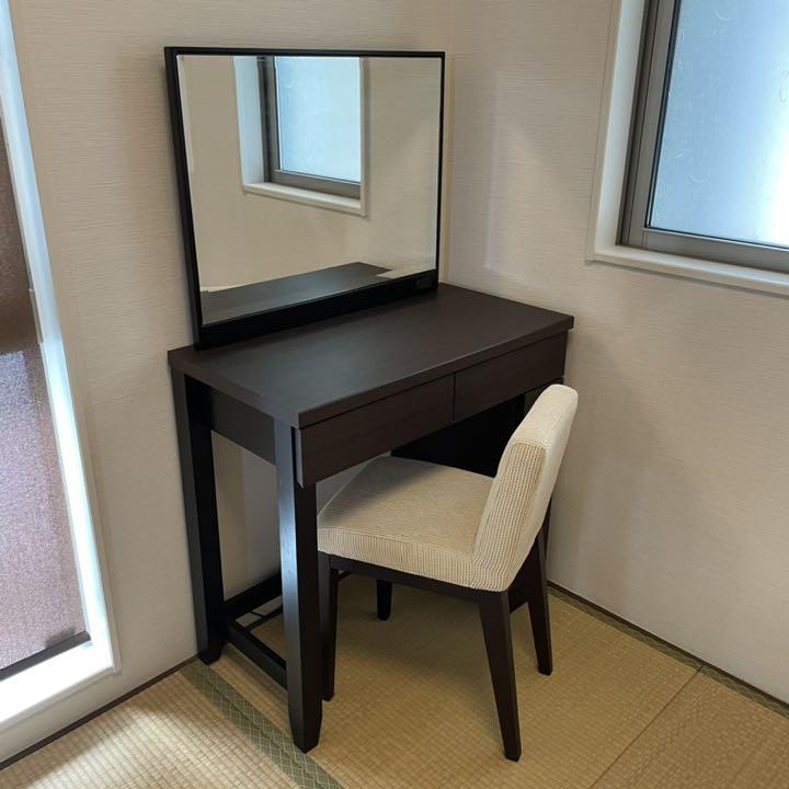 ドレッサー　化粧台　椅子付き(別で300円)