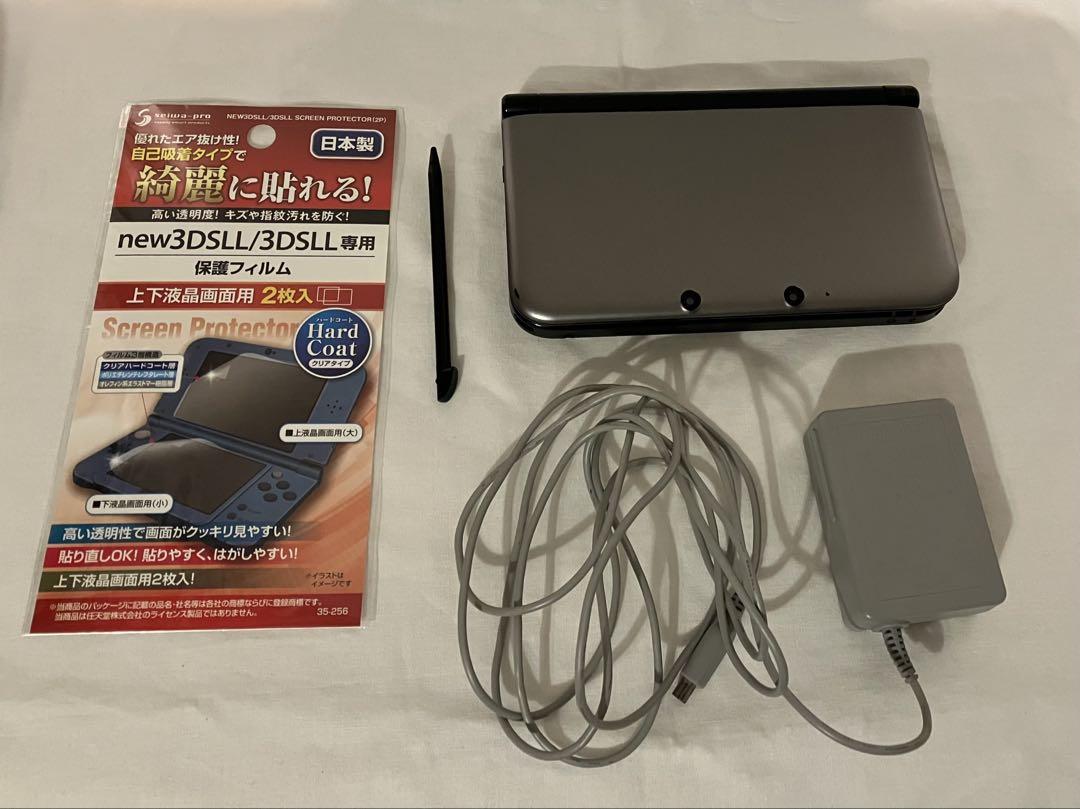 ニンテンドー3DS LL シルバー×ブラック 本体　充電器付き