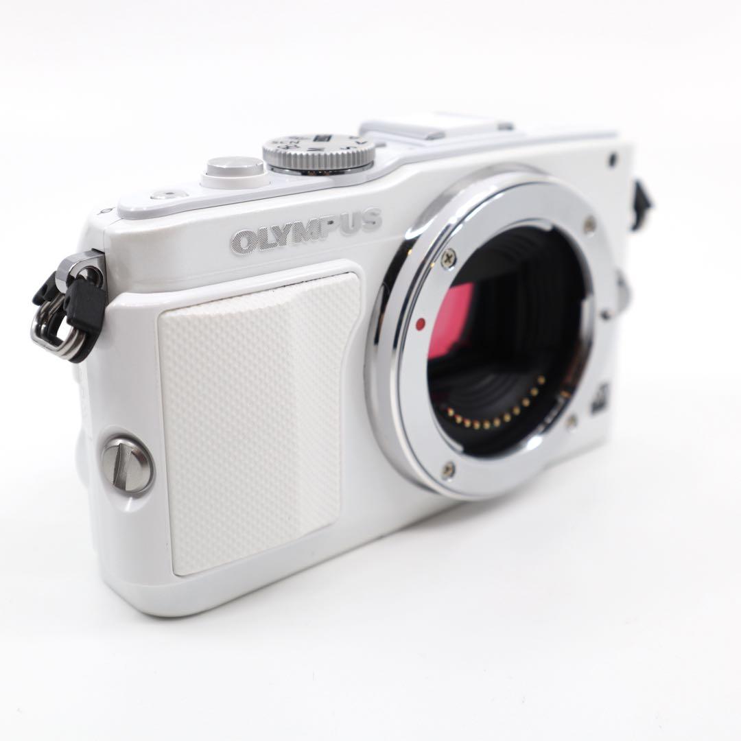 美品★OLYMPUS E-PL6ホワイト 白 ボディ