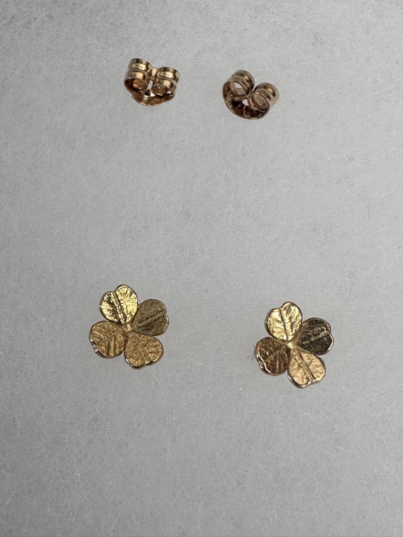 プフッツェ　クローバー　ピアス　K18