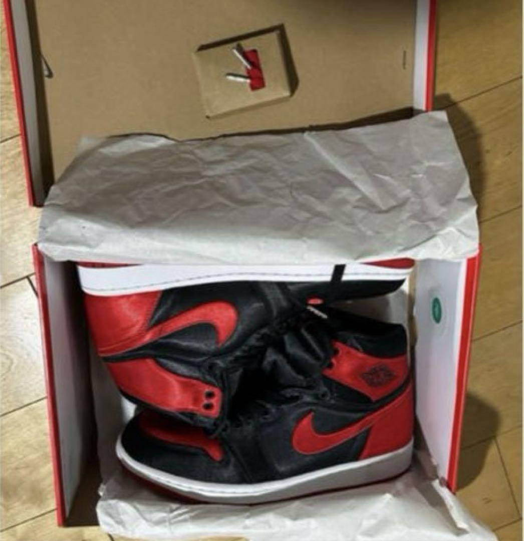 NIKE WMNS AIR JORDAN 1 RETRO HI OG サテン
