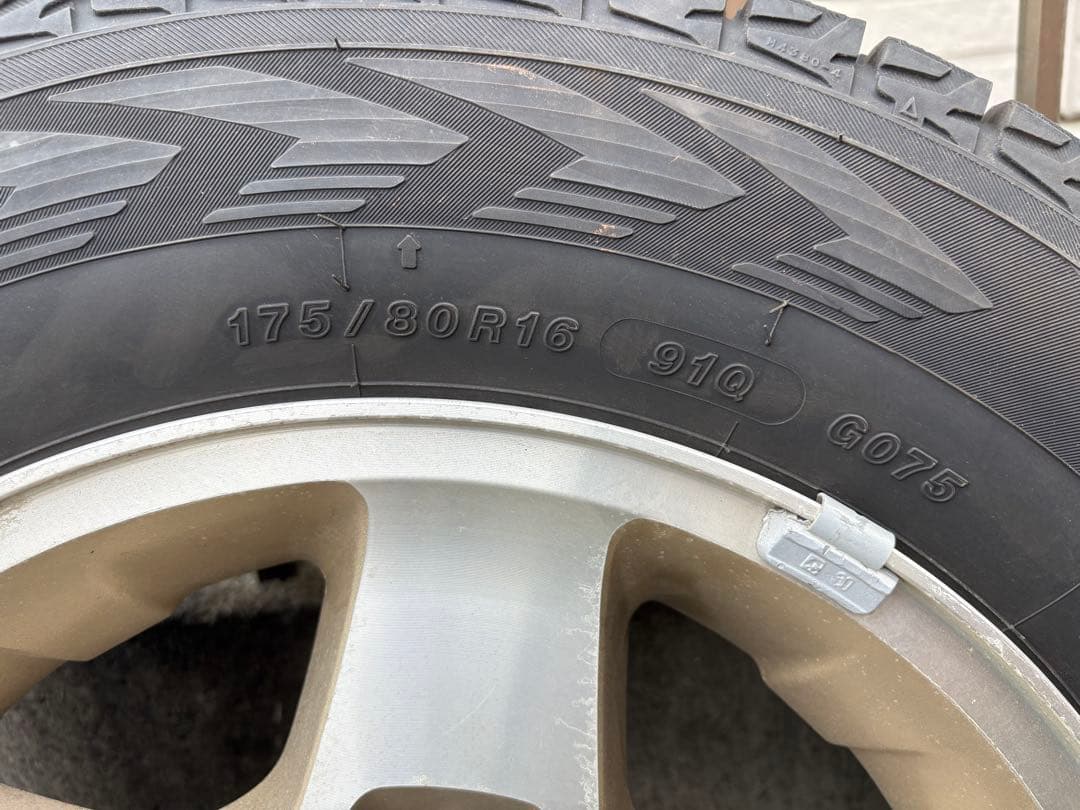 【ジムニー スタッドレス 4本+ホイールセット】 【ジムニー スタッドレス 4本+ホイールセット】