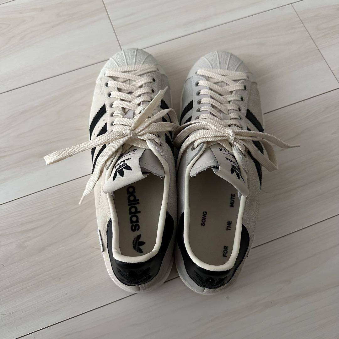 靴 Song for the mute Adidas Superstar 82