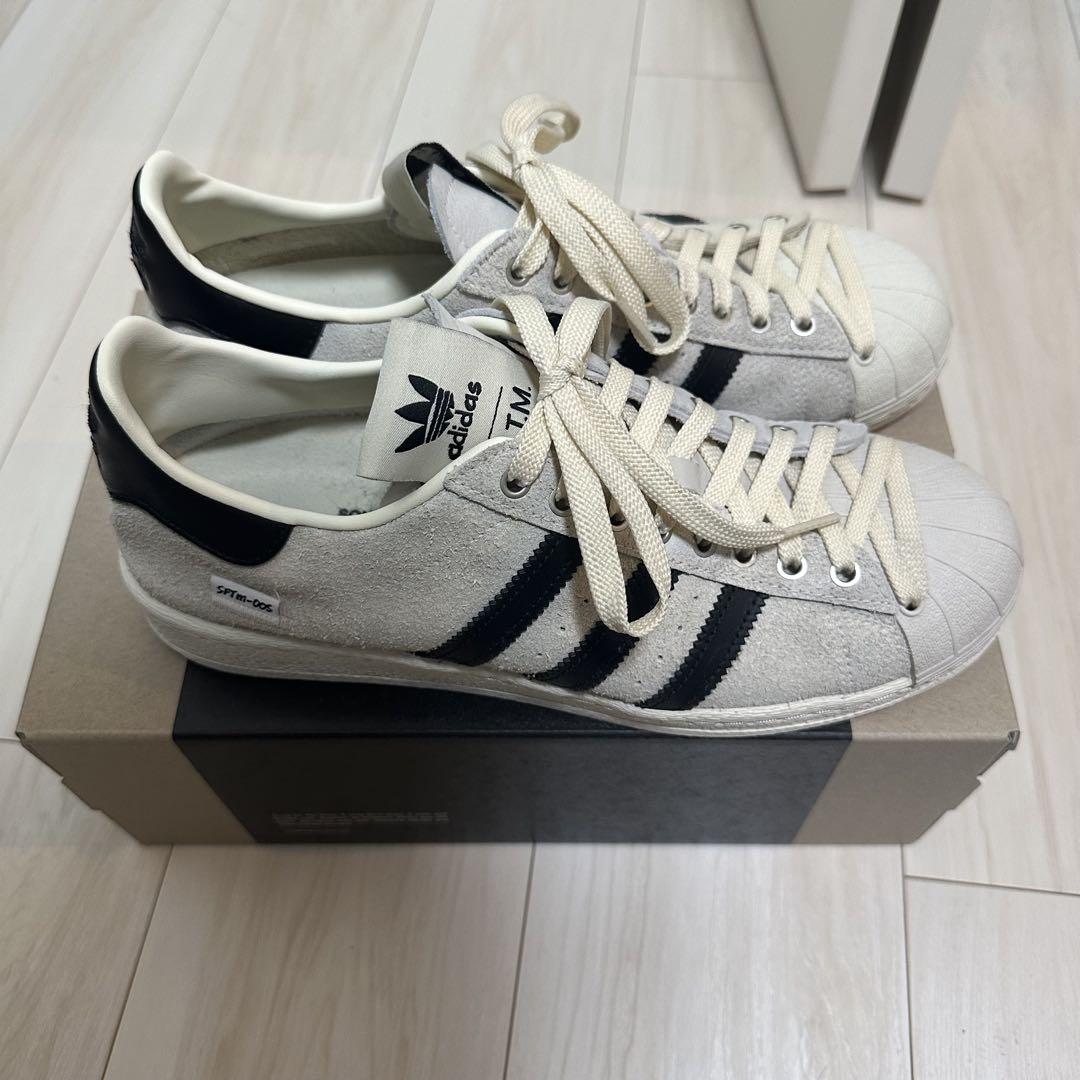 靴 Song for the mute Adidas Superstar 82