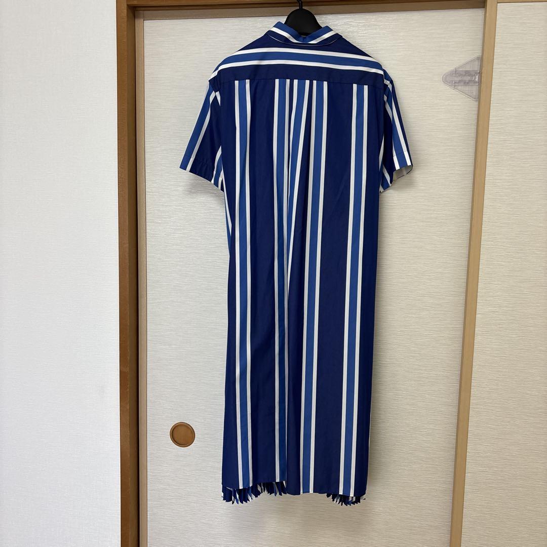 sacai 青と白のストライプ 半袖シャツワンピース