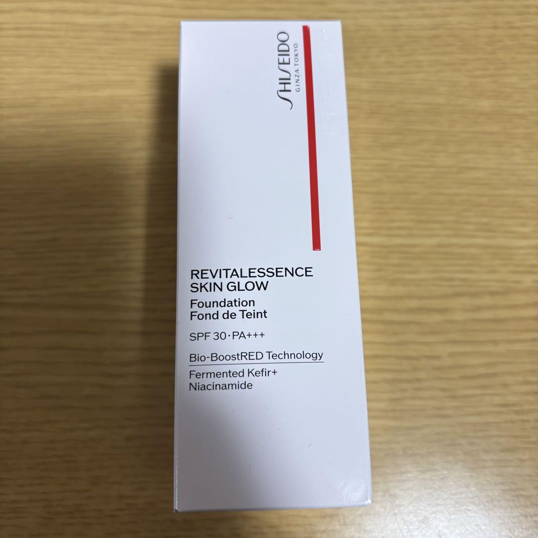 SHISEIDO / エッセンス スキングロウ ファンデーション 140