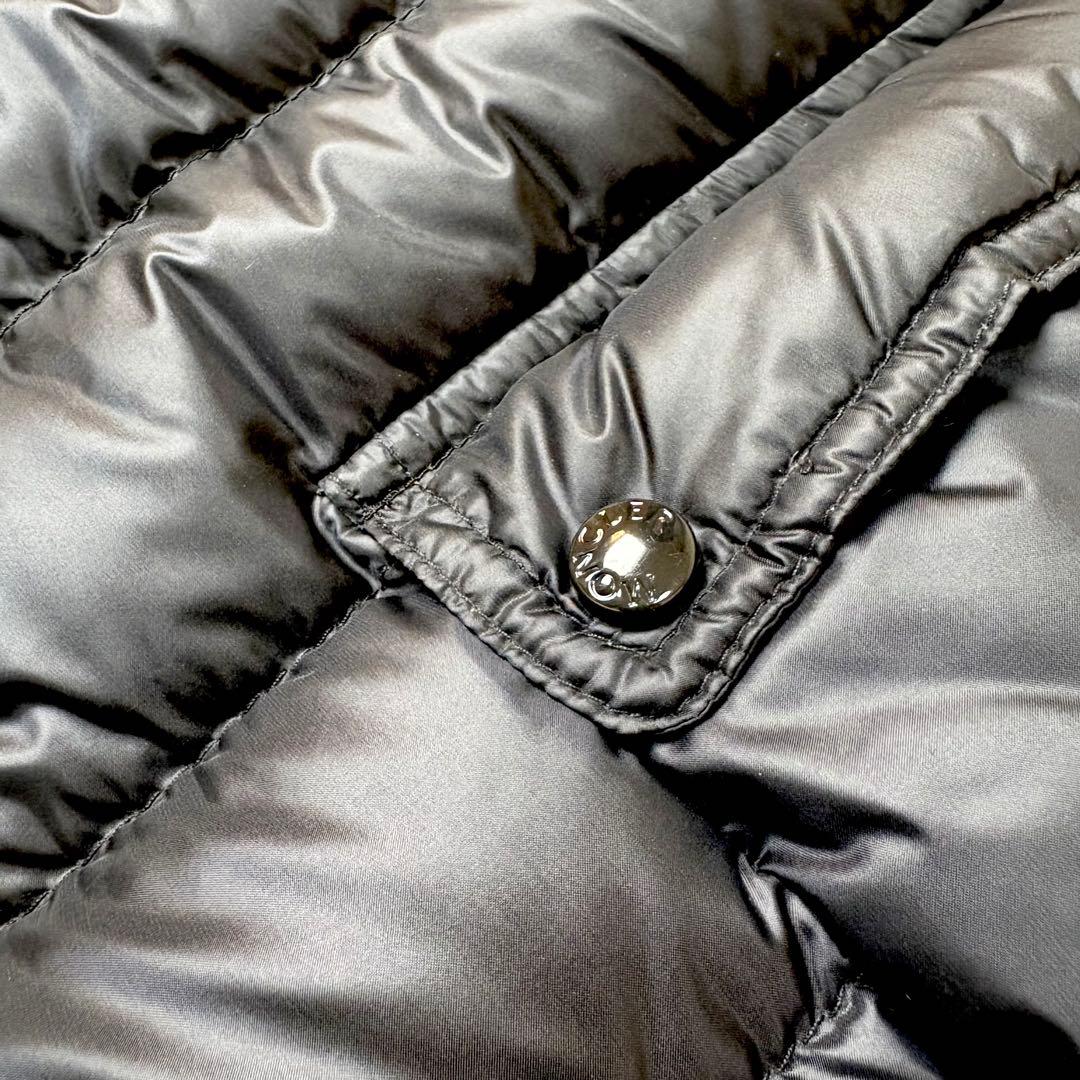 大きいサイズ　MONCLER モンクレール　LANS ダウンジャケット　5 黒