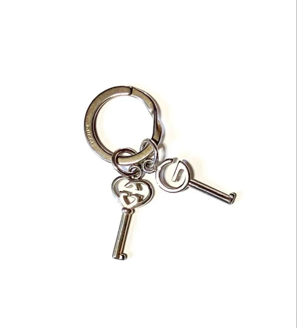 工場 直営 店ファッション - グッチ GUCCI キーホルダー ハート 鍵 G