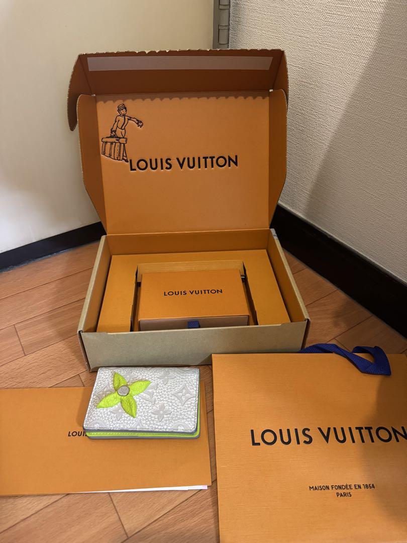 LOUIS VUITTON カードケース