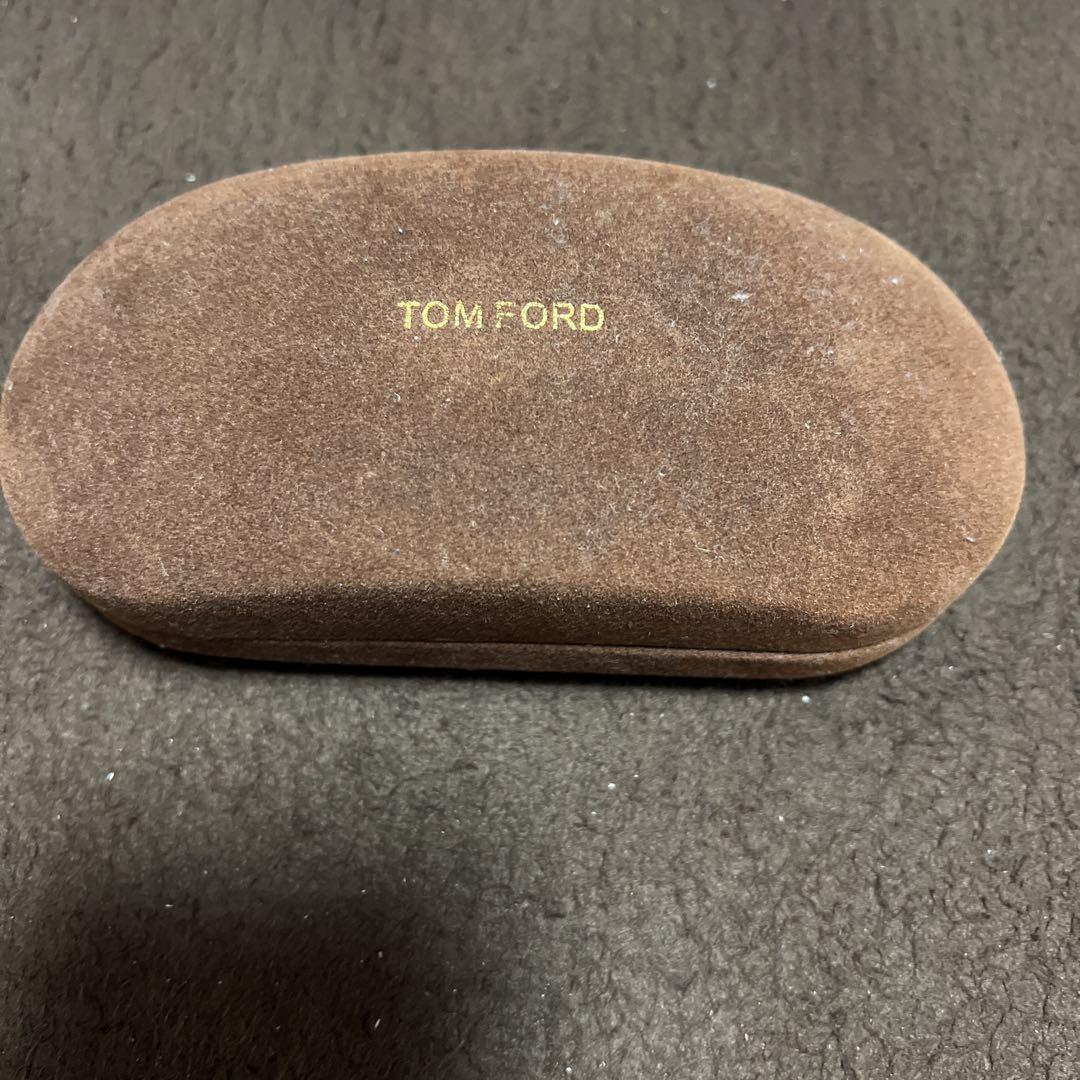 TOM FORD メガネ小物