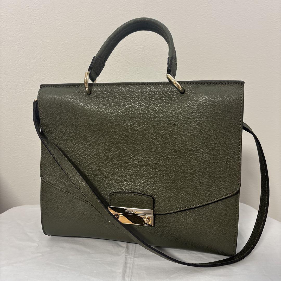美品　FURLA 2way ショルダー　ハンドバック　レザー