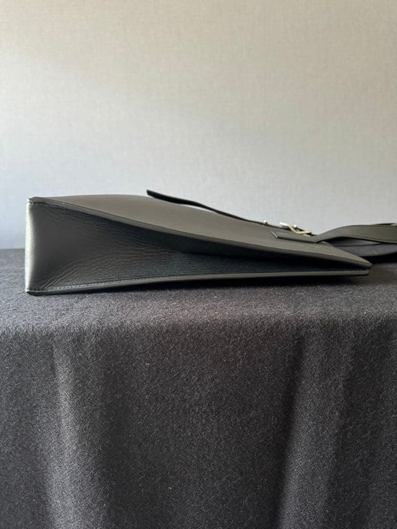 【試着のみ】LOEWEバックルホリゾンタルトート