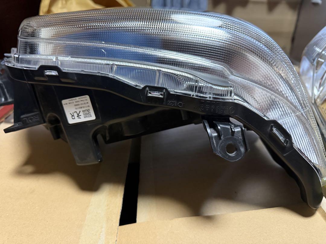 c*a様 ダイハツ　アトレー　S331G ヘッドライト LED 左右セット