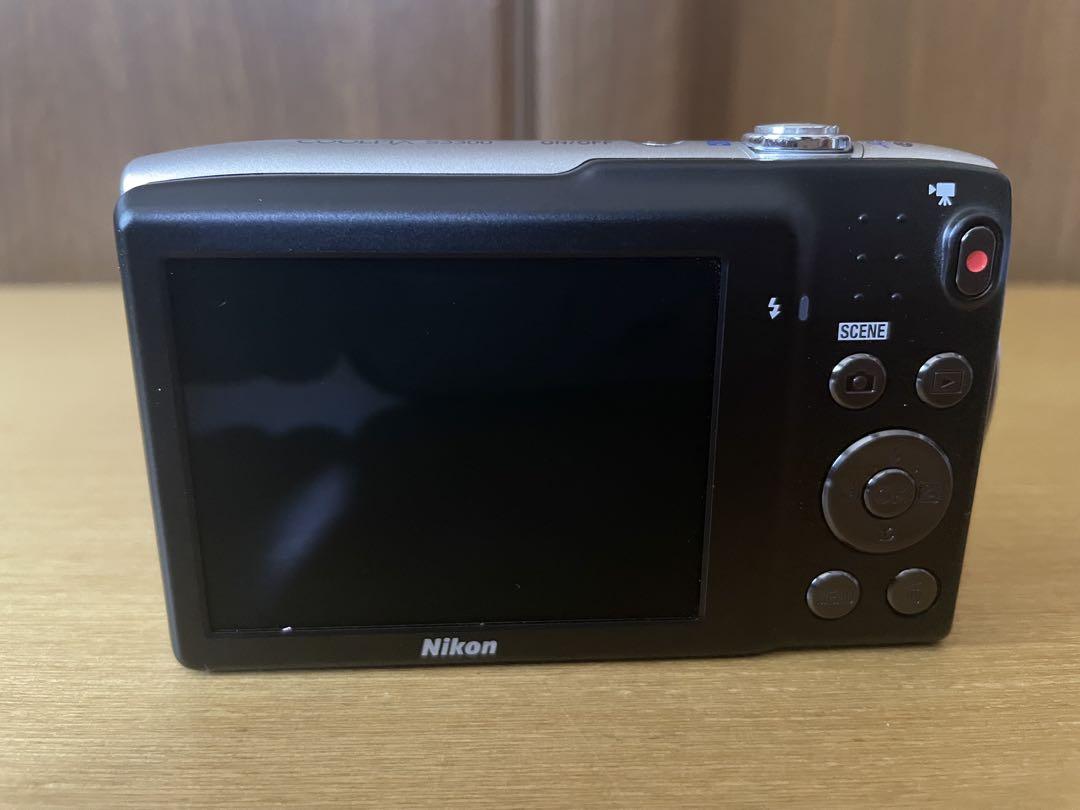 デジタルカメラ Nikon Coolpix s3300