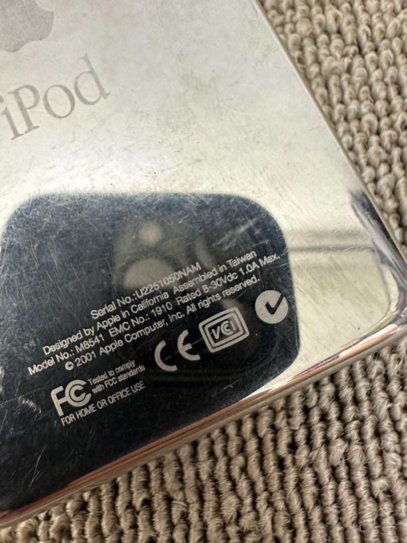 初代iPod （M8541） 5GB Scroll Wheel 【動作未確認】