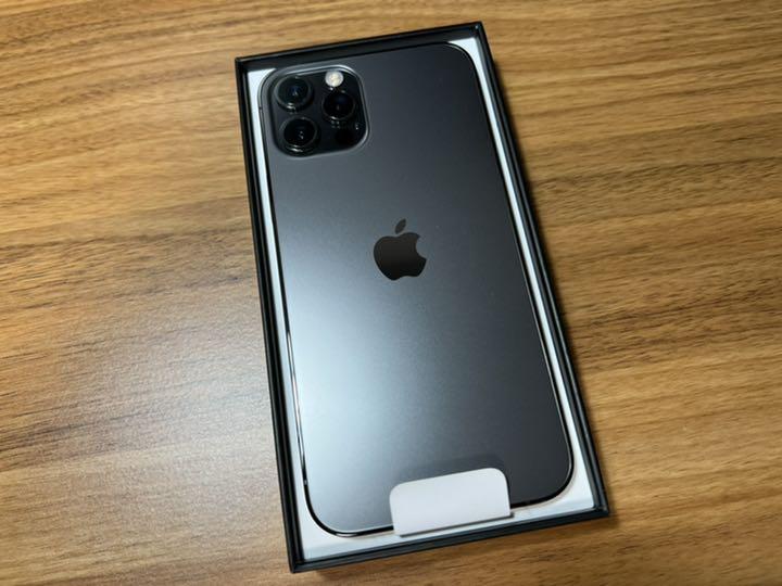 ってありま 美品 iPhone 12 Pro 128GB グラファイト SIMフリー 1TJeL-m71419358880 ロック