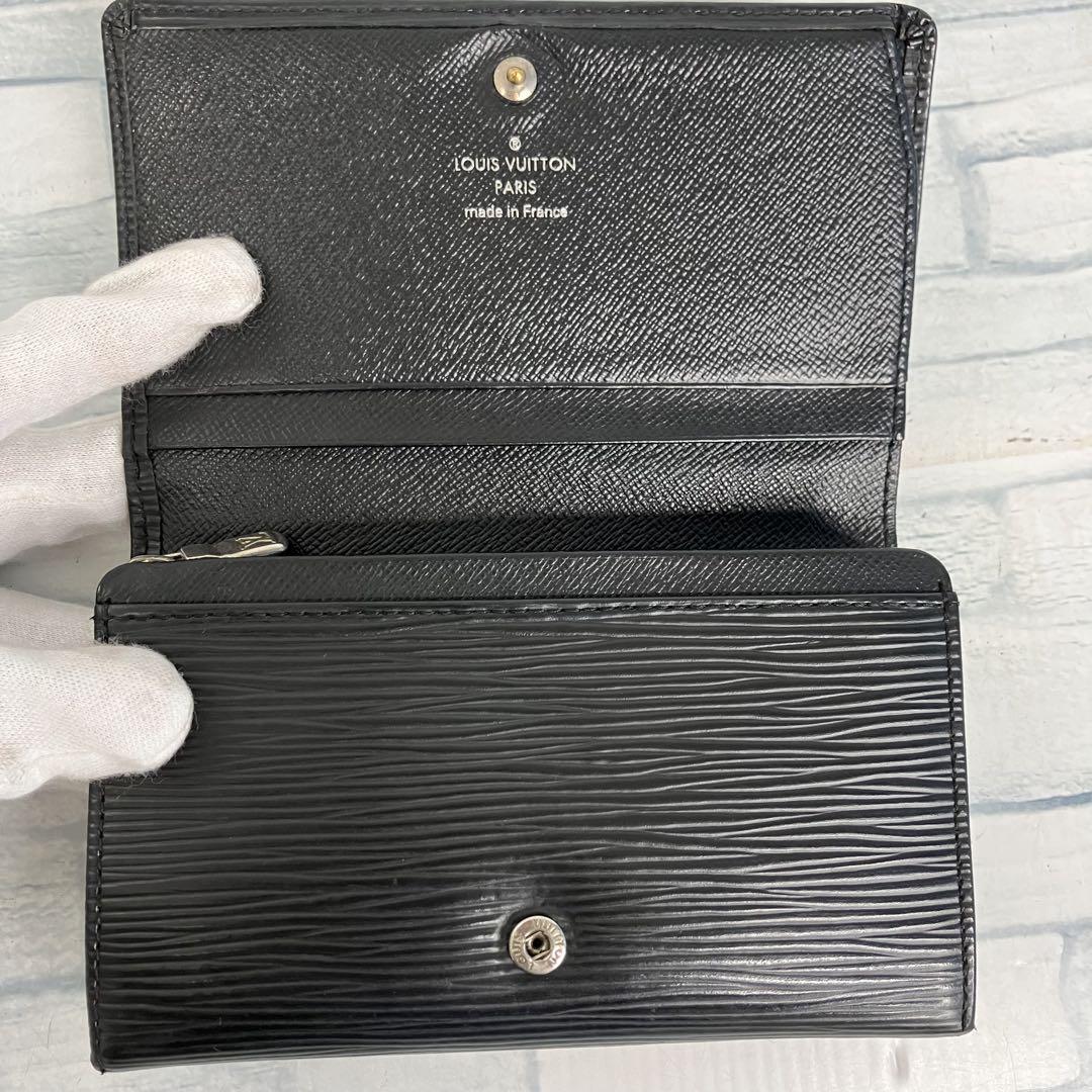 極美品　50 LOUIS VUITTON ルイヴィトン　エピ　二つ折り財布 極美品 60 LOUIS VUITTON ルイヴィトン エピ 二つ折り財布