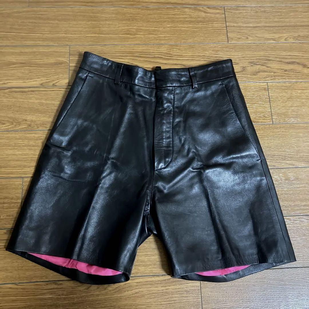 ディースクエアード 羊革 ラムレザー ショートパンツ ハーフパンツ