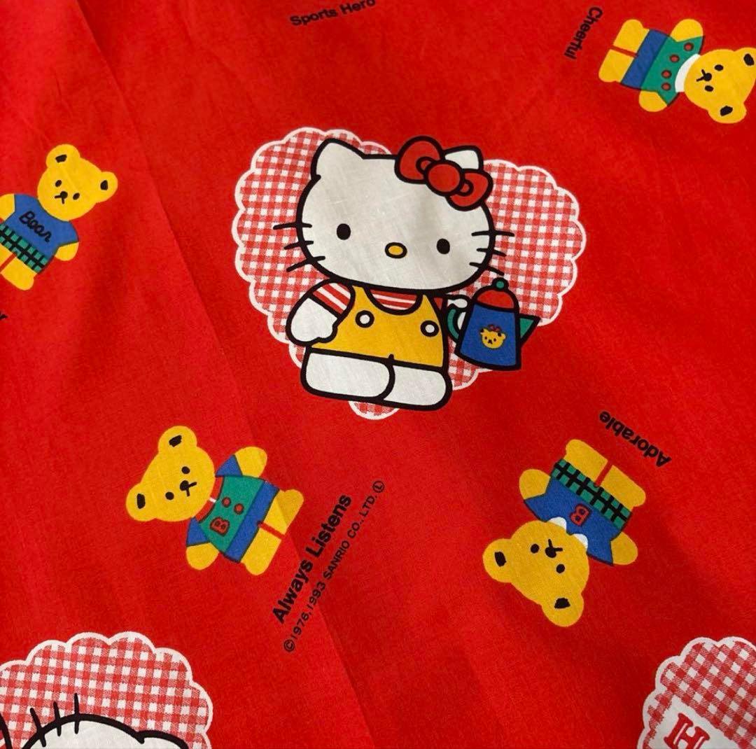 ⚠️汚れ有り‼️超レア‼️1993年サンリオ　ハローキティ100×90(生地幅)