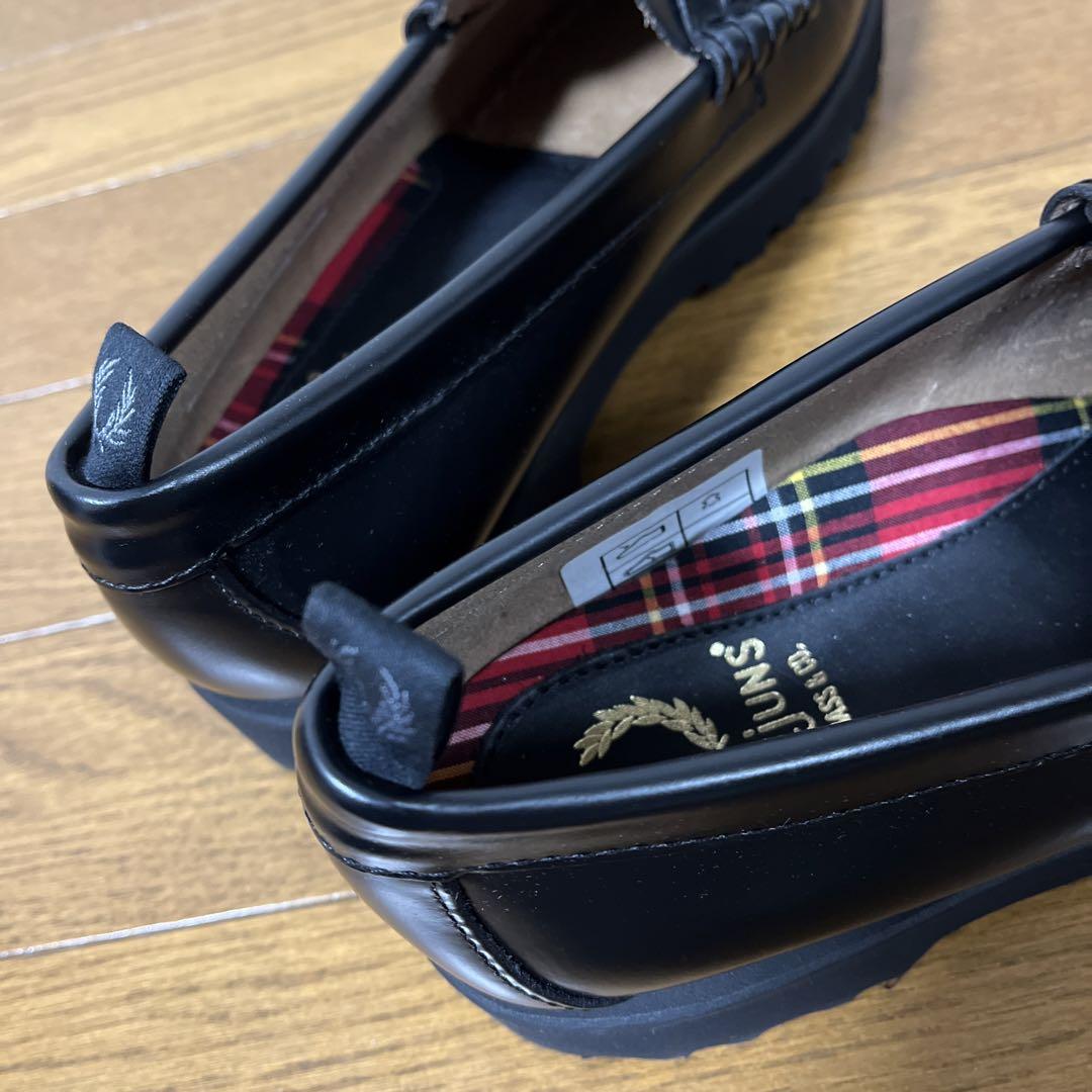 WEEjUNS G.H. BASS & CO.× FRED PERRY