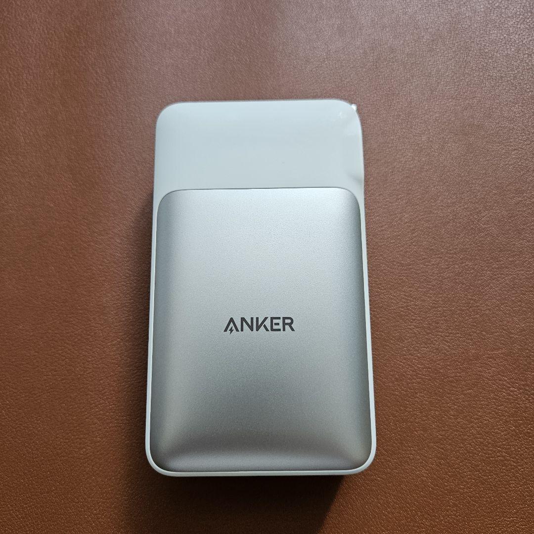 Anker 733 Power Bank ケース付き