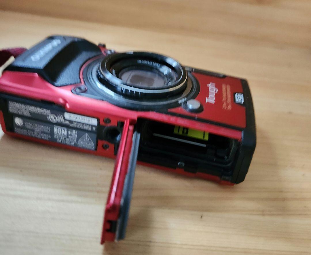 動作未確認　OLYMPUS Tough TG-5 レッド デジタルカメラ