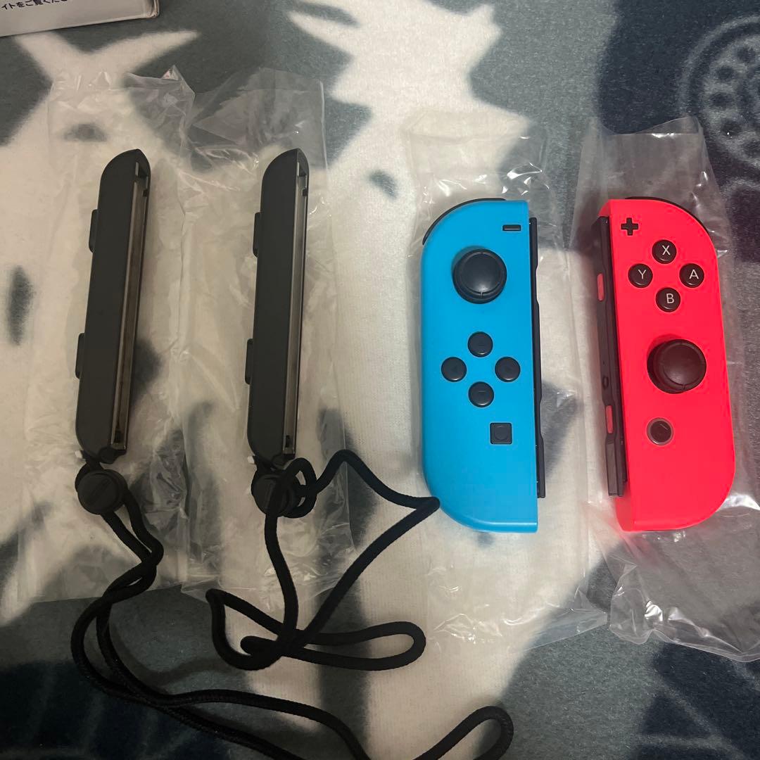 Nintendo Switch 本体 青/赤