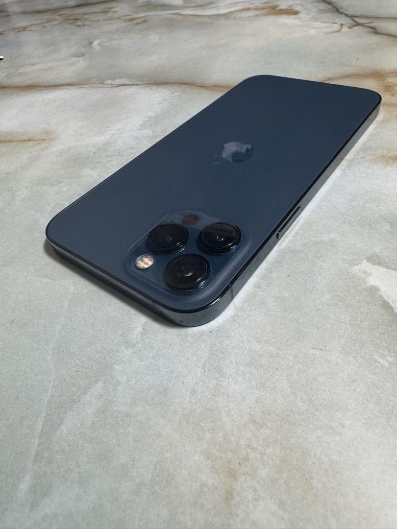Apple iPhone 12 Pro Max 256GB ケース付き