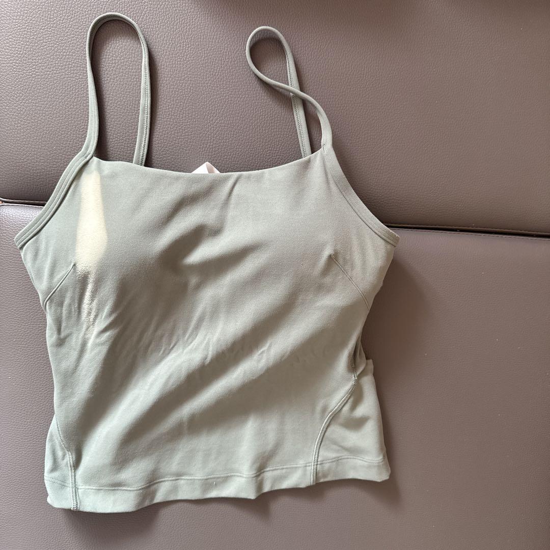 ま*も様 未使用ルルレモンlululemon alignタンクトップ
