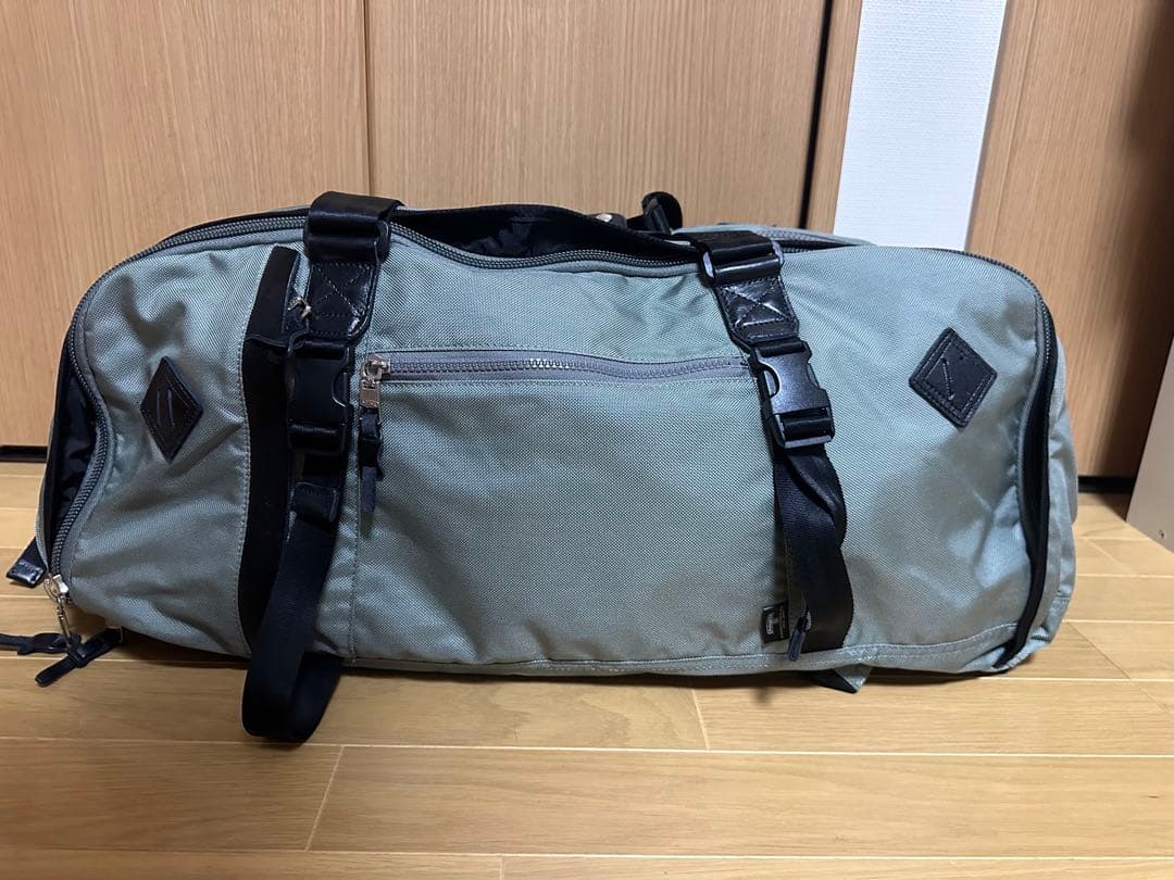 アッソブ　グレー ダッフルバッグ 耐久性ナイロン製