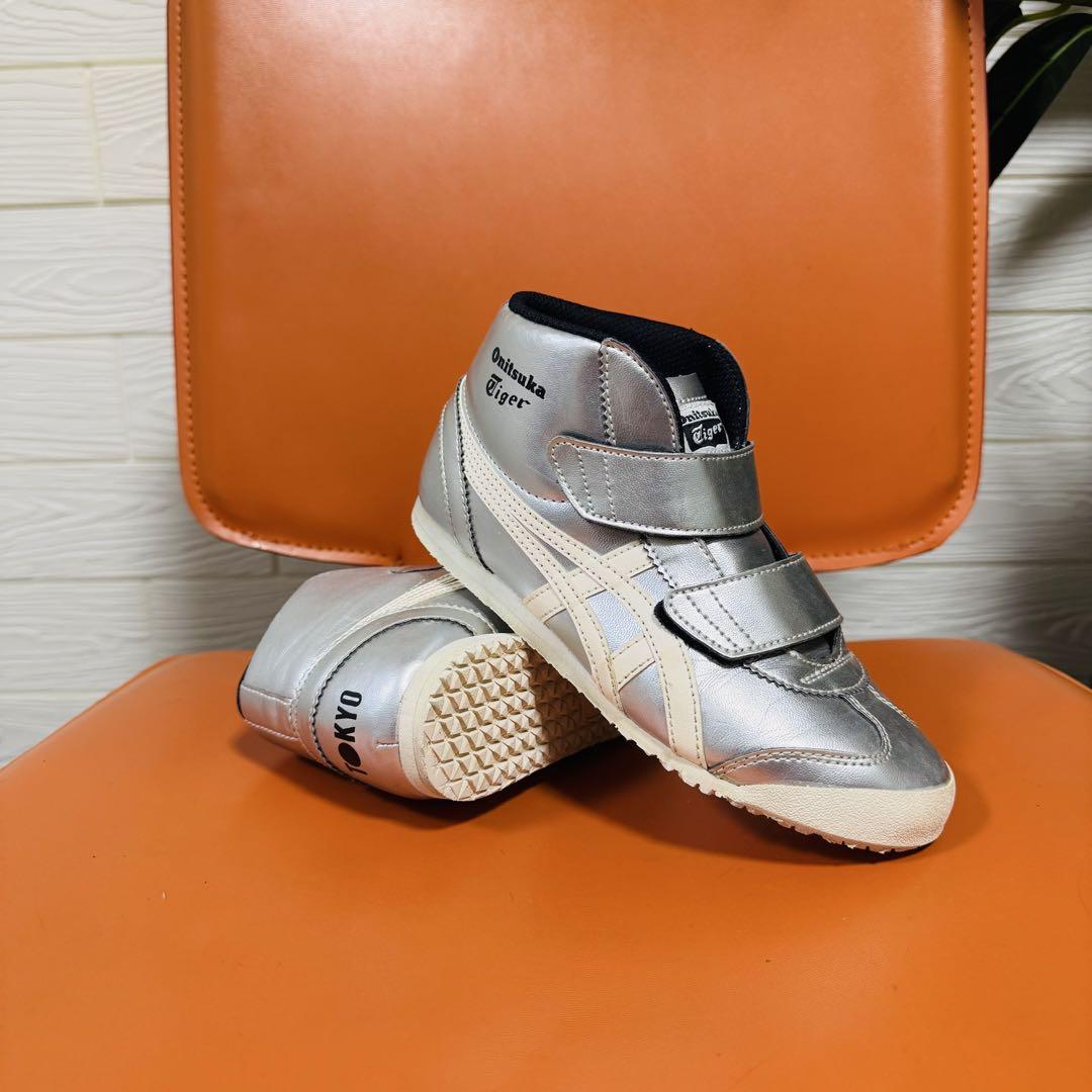 オニツカタイガー　Mexico Mid Runner Kid 20センチ