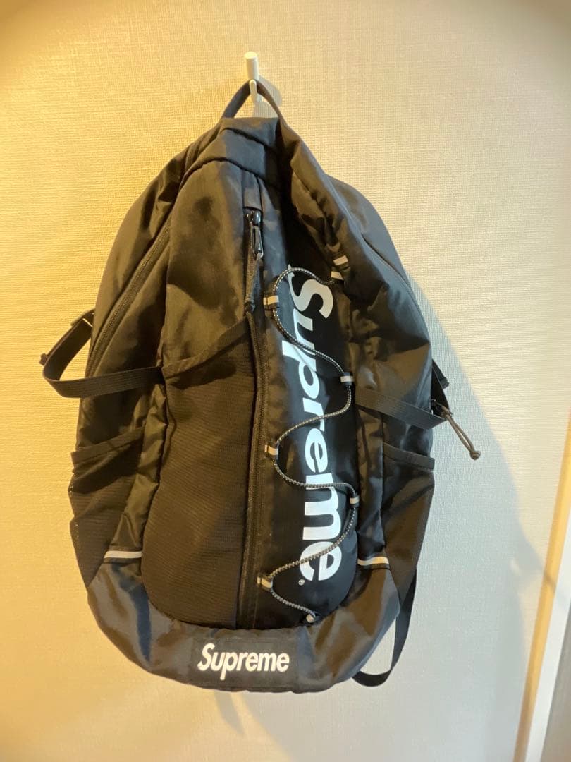 美品　supremeリュック
