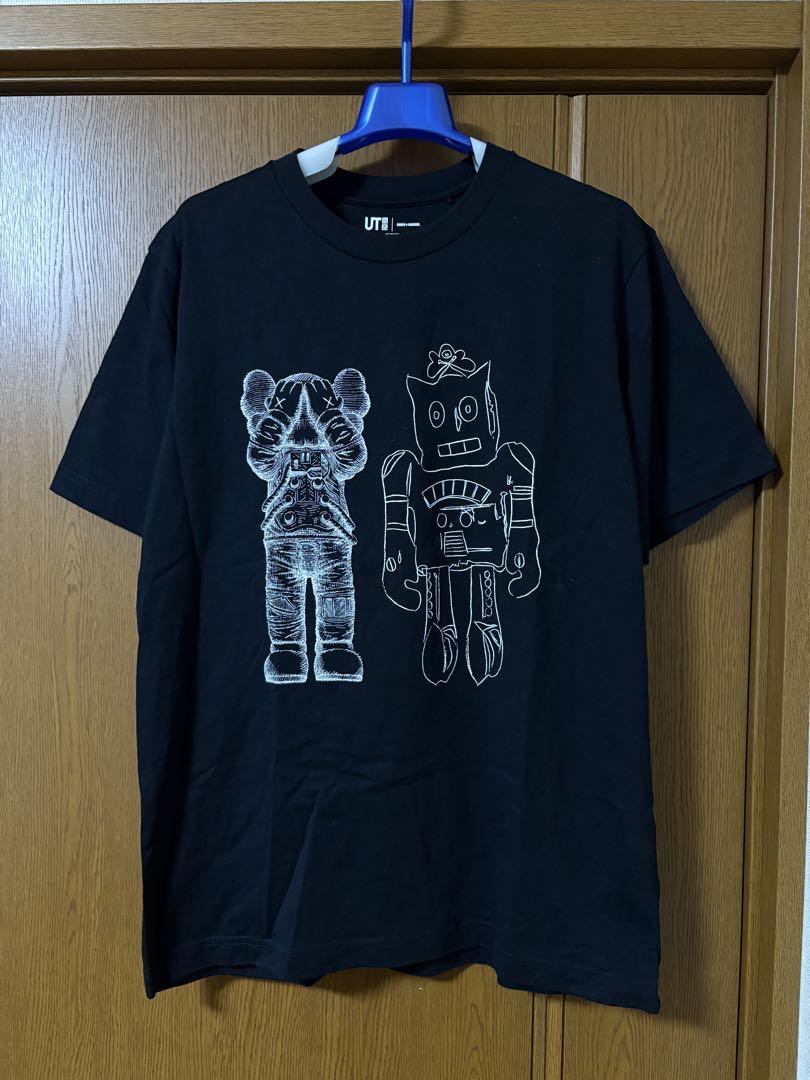 UNIQLO WARHOL KAWS キャラクターイラスト 黒 Tシャツ