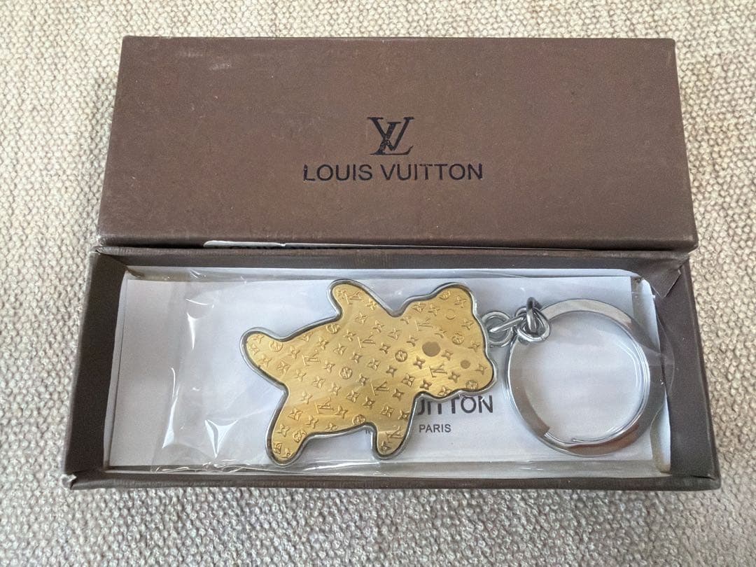 LOUIS VUITTON 動物 クマ キーホルダー キーリング ルイヴィトン
