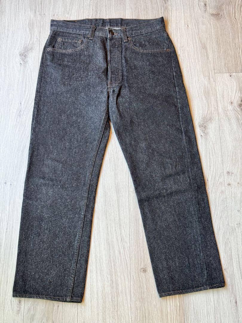 Levis