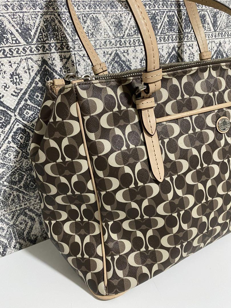 【美品】COACH コーチ ペイトンドリーム シグネチャー トートバッグ