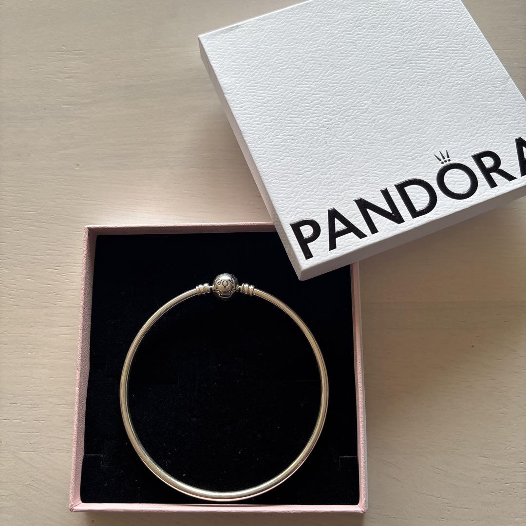 Pandora バングル　箱、ショッパー付き