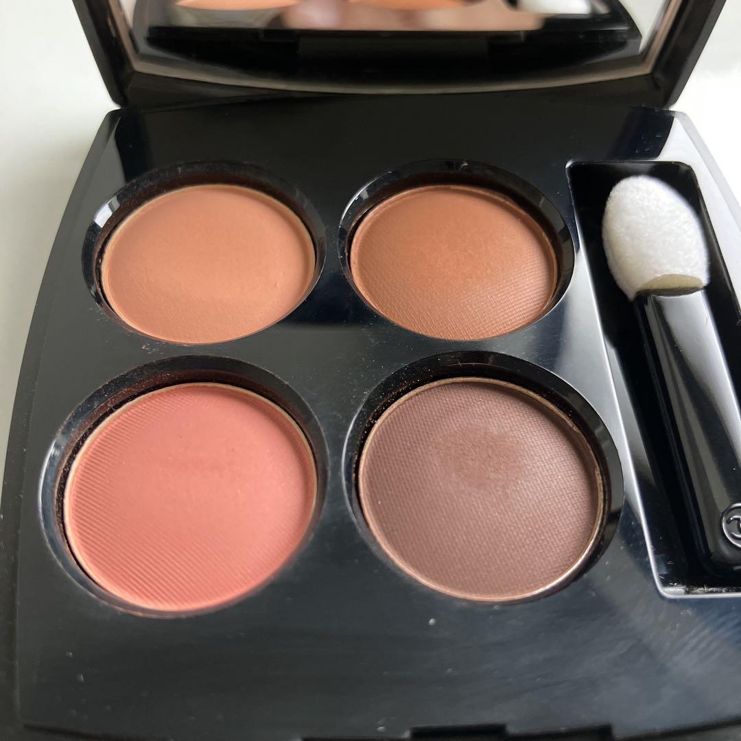 新品未使用シャネルCHANEL LES 4 OMBRES 392 イニシアシオン 新品未使用シャネルCHANEL LES 4 OMBRES 392 イニシアシオン