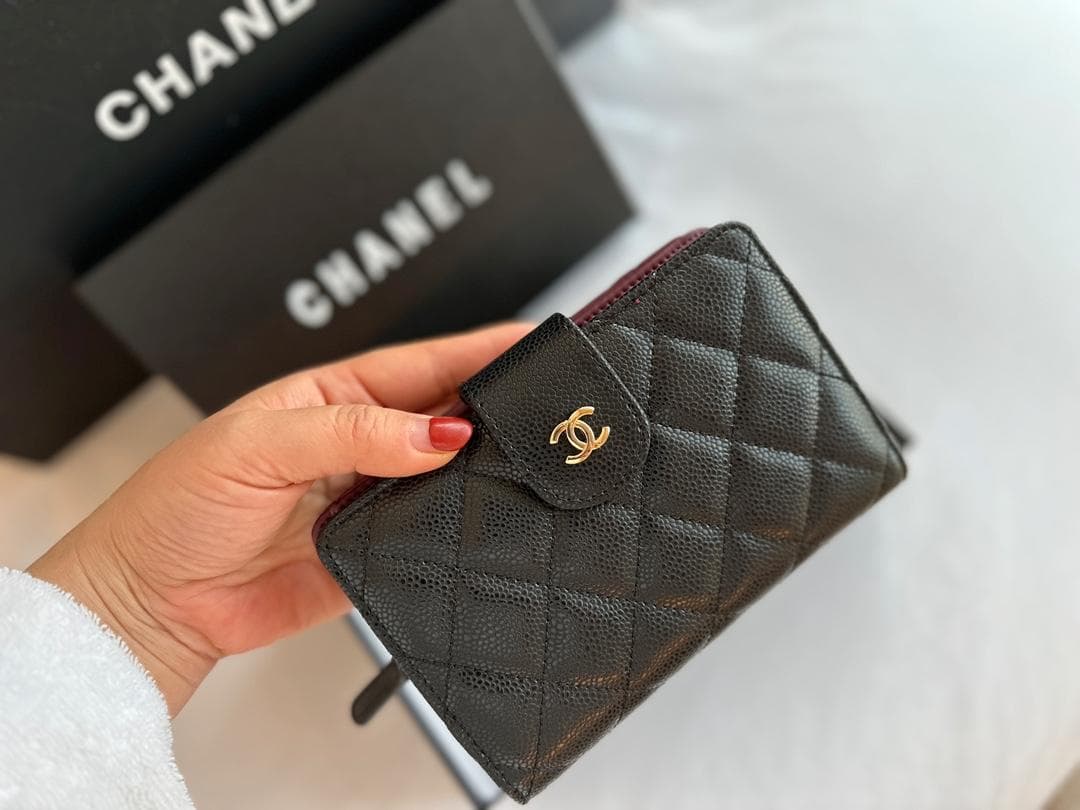 CHANEL 二つ折り財布 ブラック