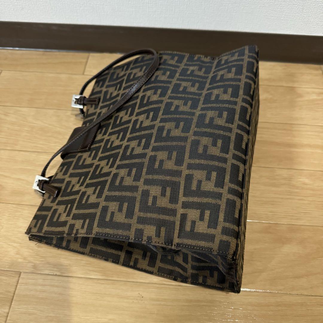 フェンディ　ズッカ　トートバッグ