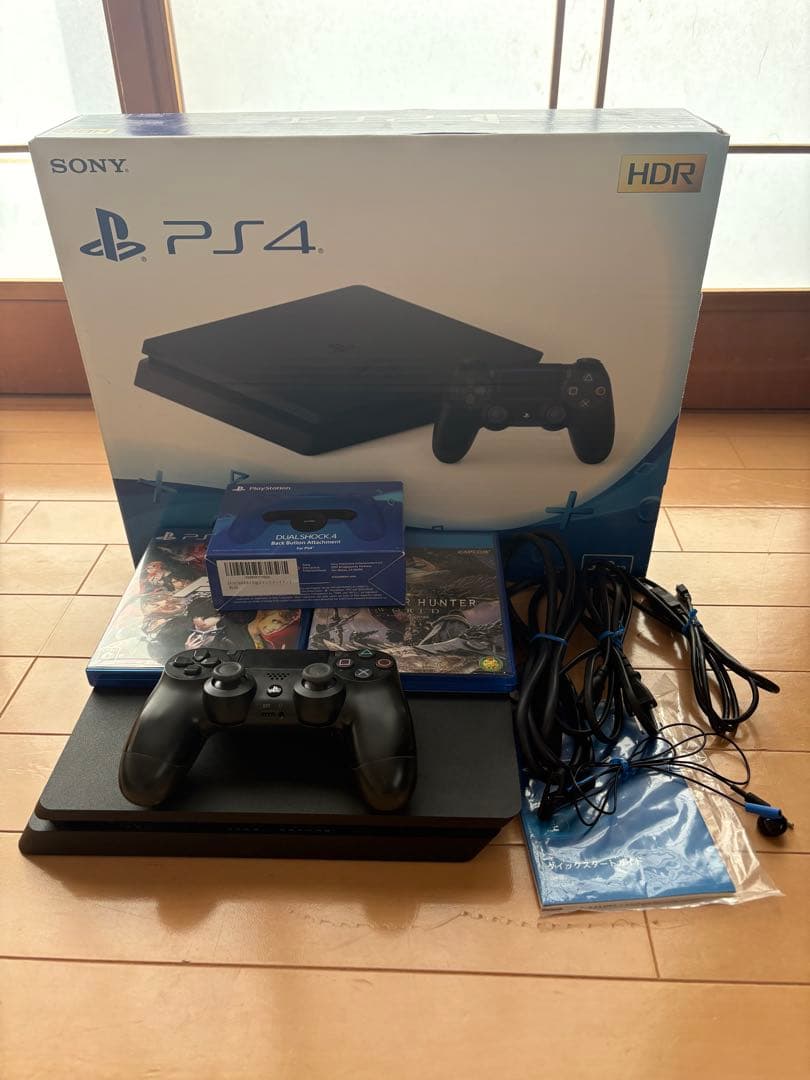 SONY PS4 本体 CUH-2200A