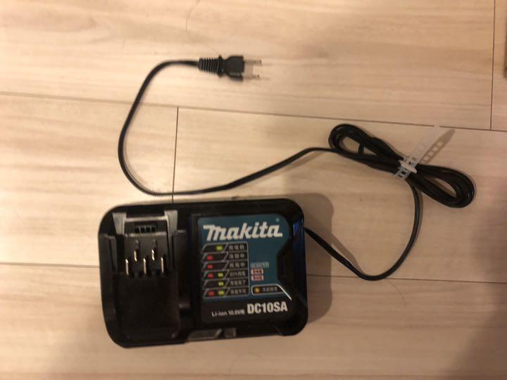 makita マキタ コードレスクリーナー CL108(箱・充電器付き) - 掃除機