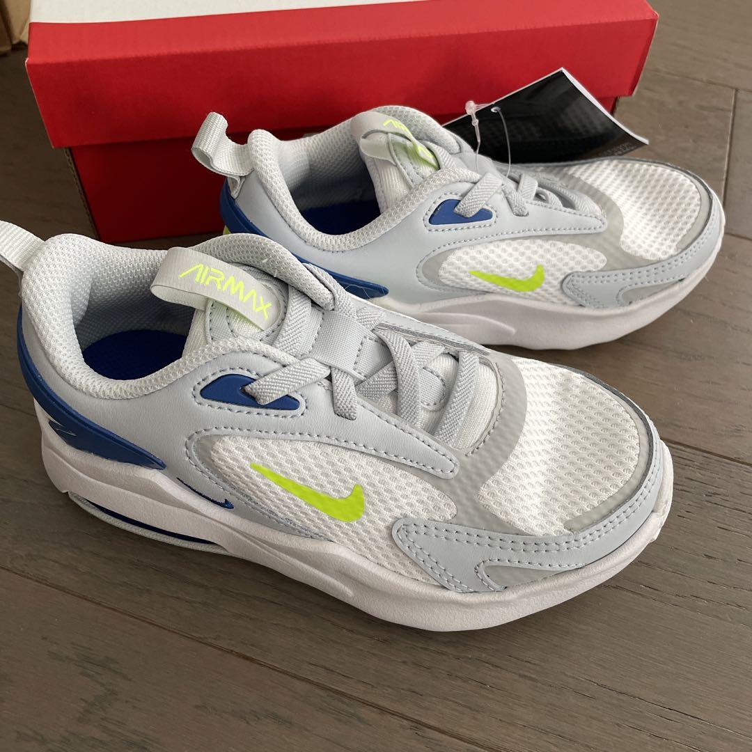 NIKE キッズ　エアマックス　ボルト