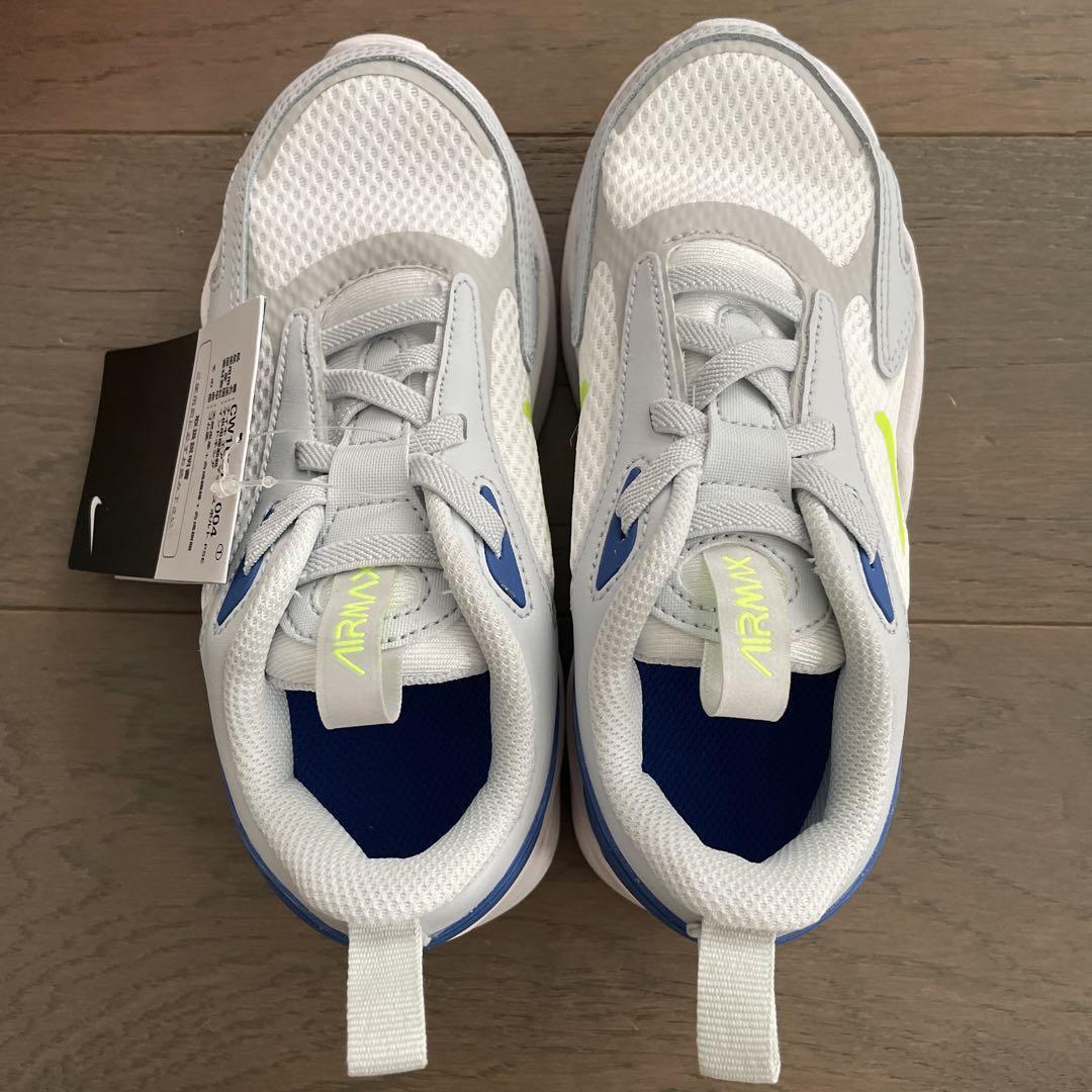 NIKE キッズ　エアマックス　ボルト
