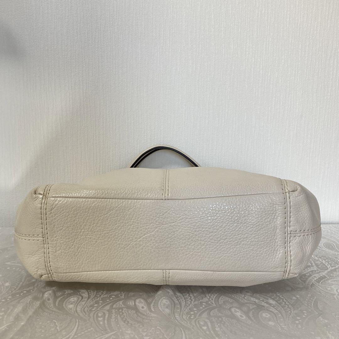 COACH コーチ☆レザー ハンドバッグ ホワイト チャーム付き