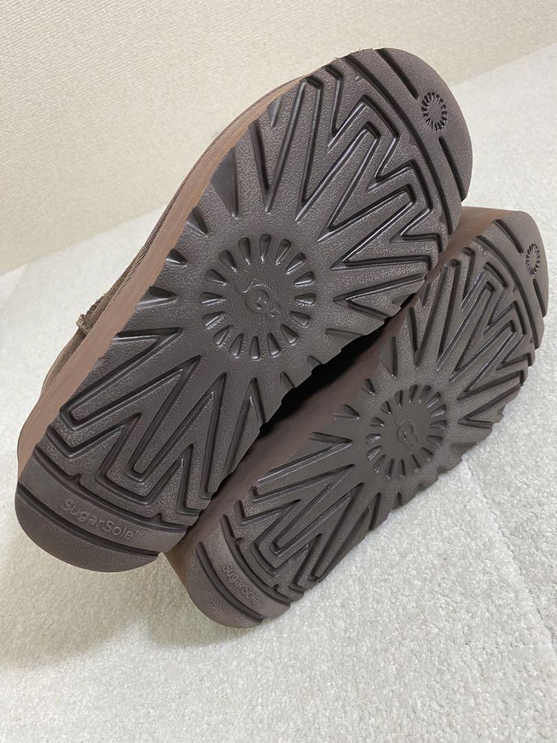 7943. UGG  クラシック ウルトラ ミニ プラットフォーム