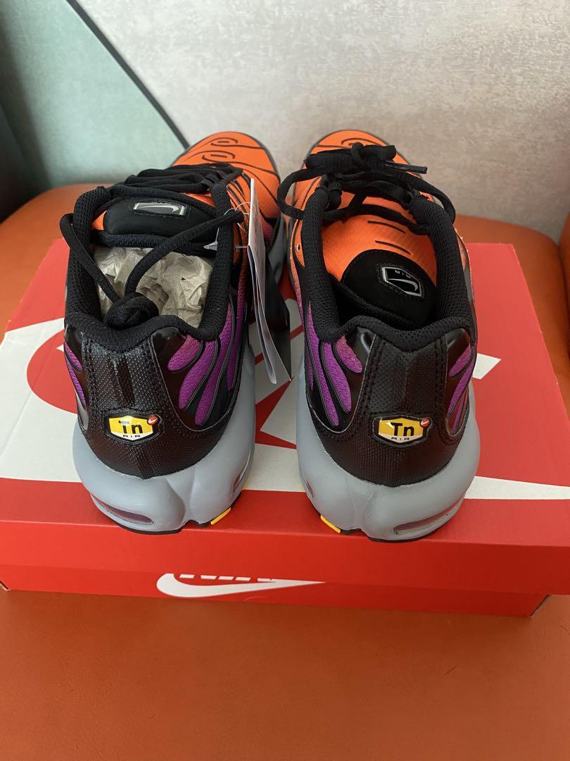 Nike Air Max Plus オレンジ/ブラック/パープル - メルカリ